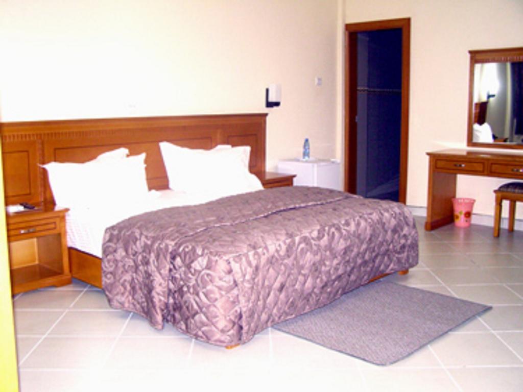 Sunset Hotel Kumasi Oda fotoğraf